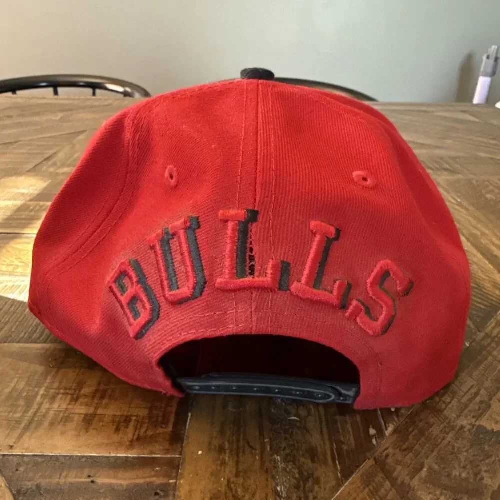 Chicago Bulls New Era 9FIFTY Snapback Red Black Two Tone Adjustable Hat Cap